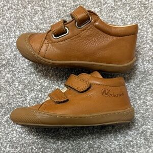 Naturino Tan Baby Walker Shoes (UK 22, US 6)